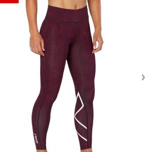 2XU  women’s compression tights